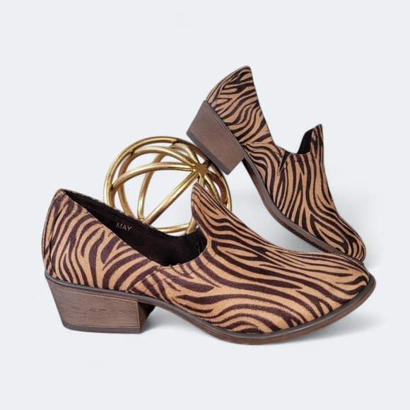 Pierre Dumas May Zebra Animal Print Ankle Boots Loafers Shooties Booties Size 7 - Picture 1 of 12